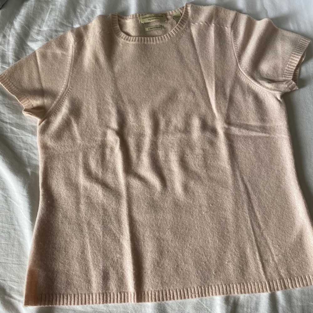 100% Cashmere Valerie Stevens Short Sleeve.